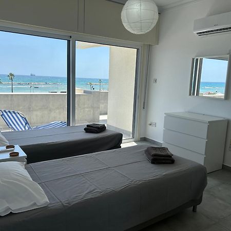 Julie'S Beach House Вороклини Екстериор снимка