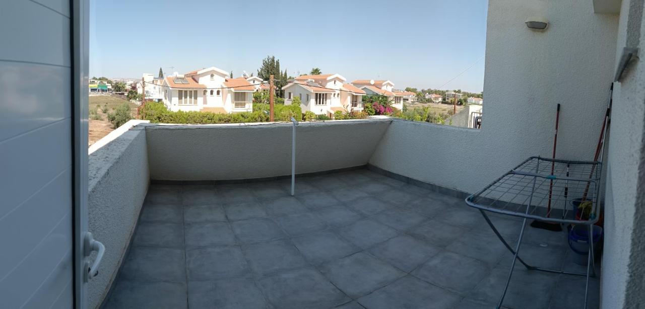 Julie'S Beach House Вороклини Екстериор снимка