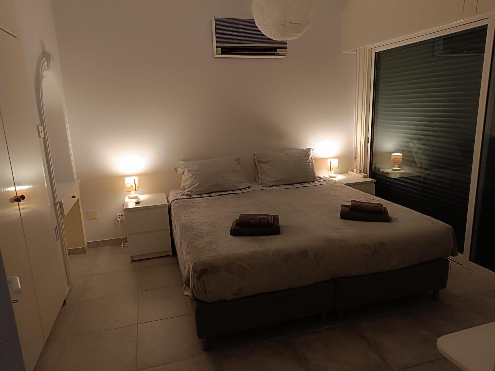 Julie'S Beach House Вороклини Екстериор снимка